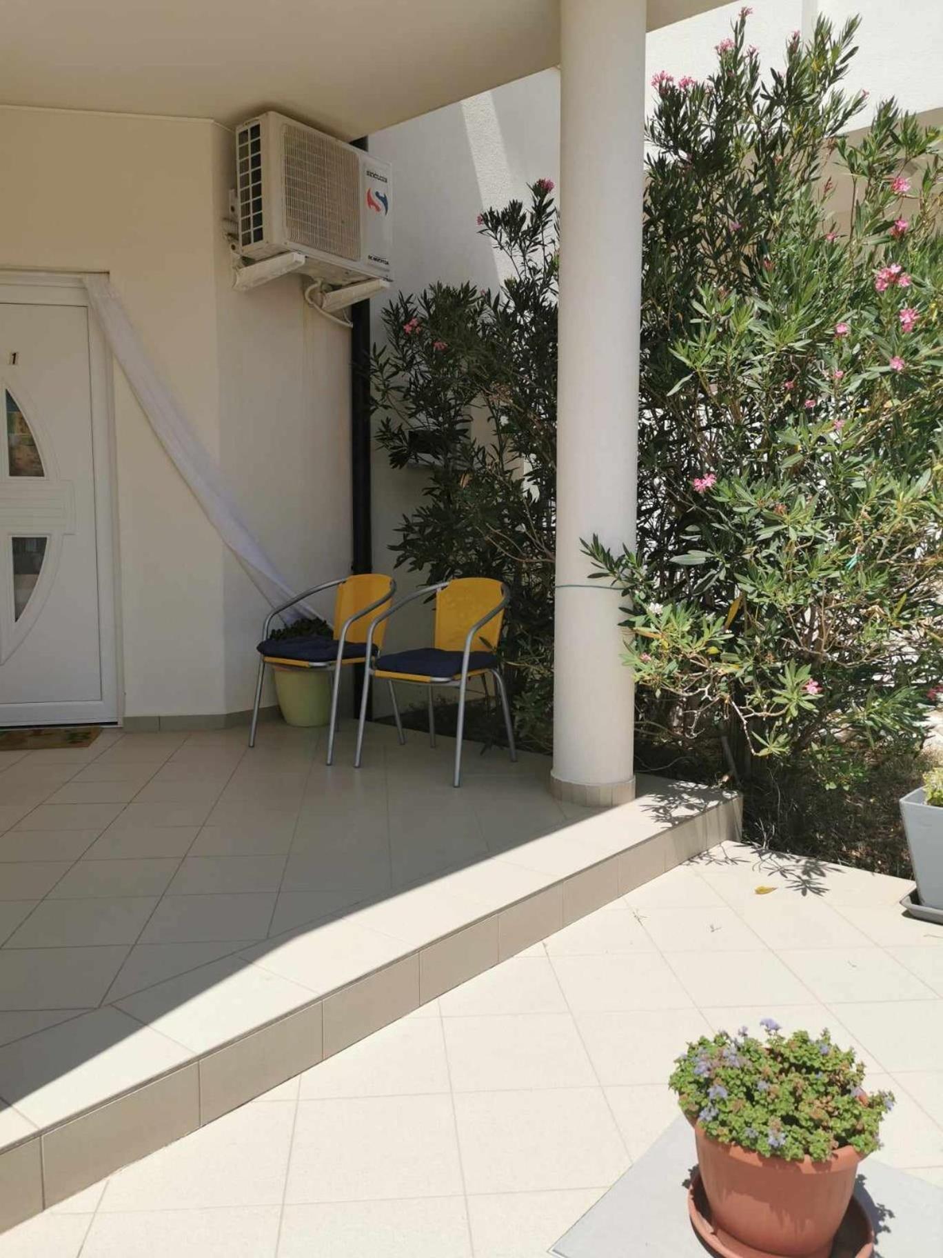 Apartments Riva Povljana Kültér fotó