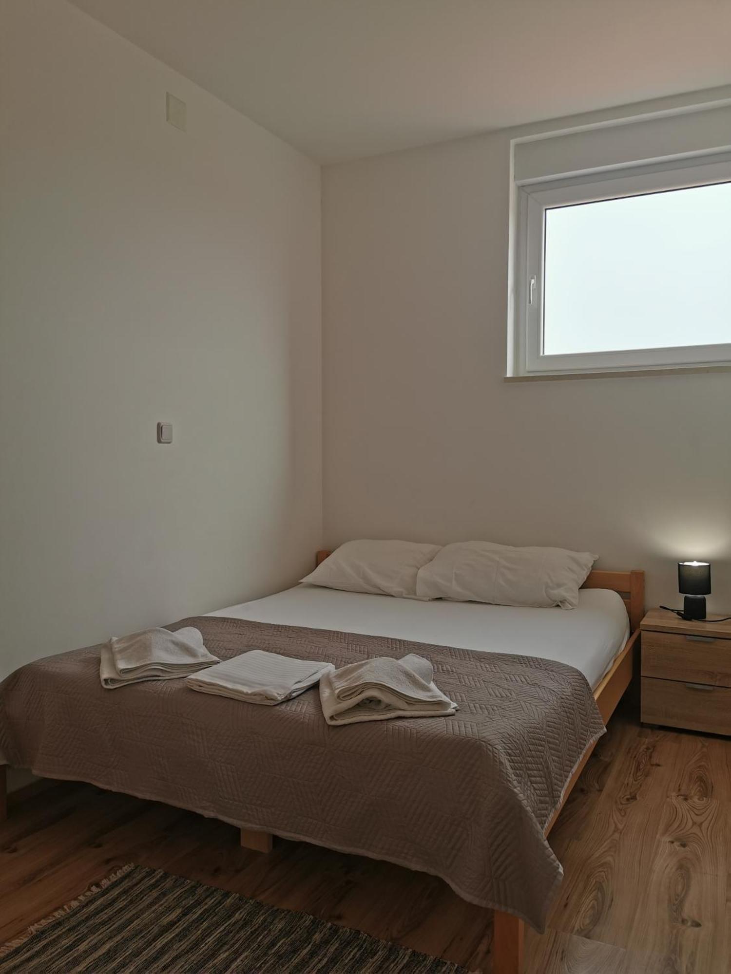 Apartments Riva Povljana Kültér fotó
