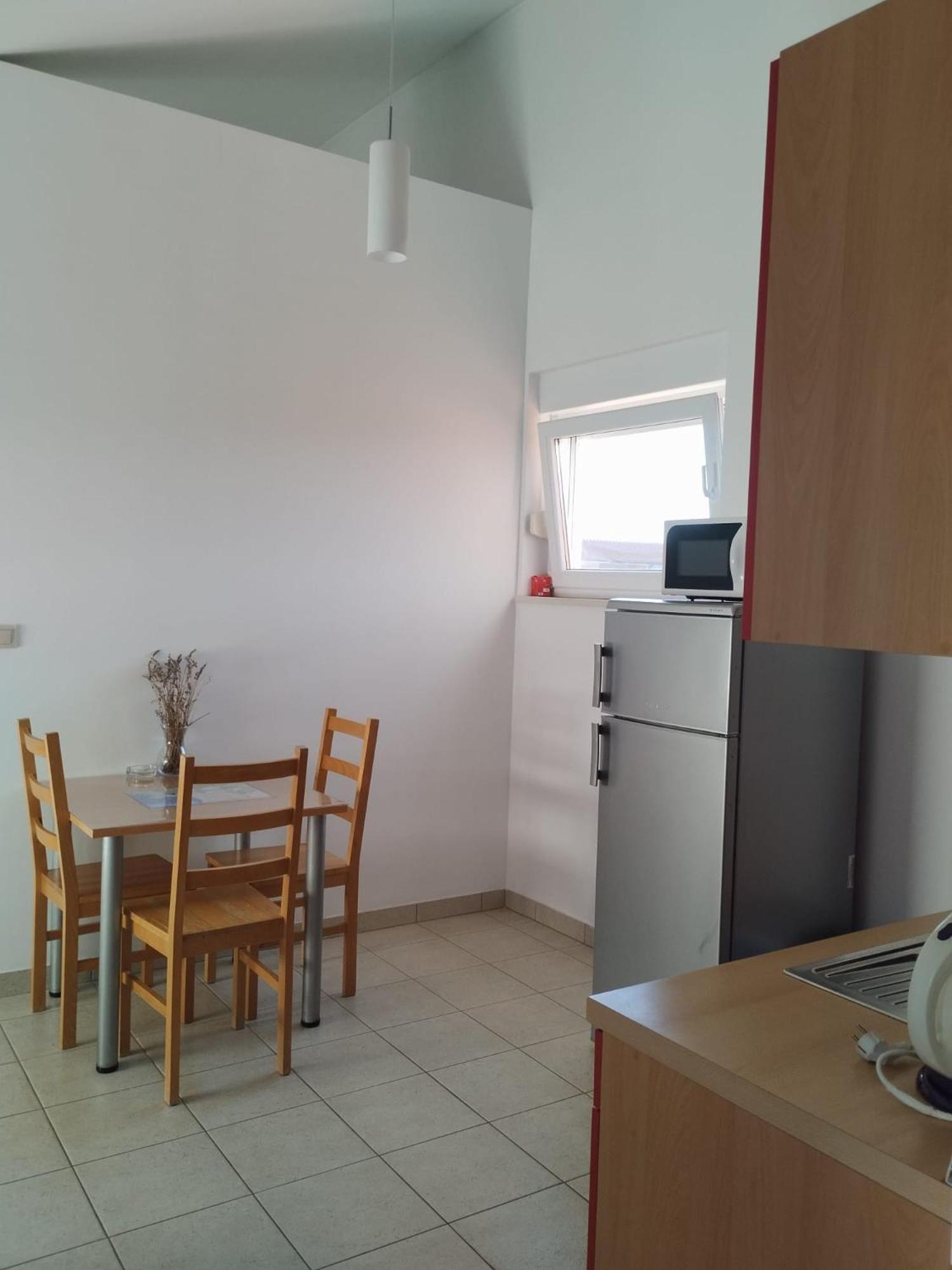 Apartments Riva Povljana Kültér fotó