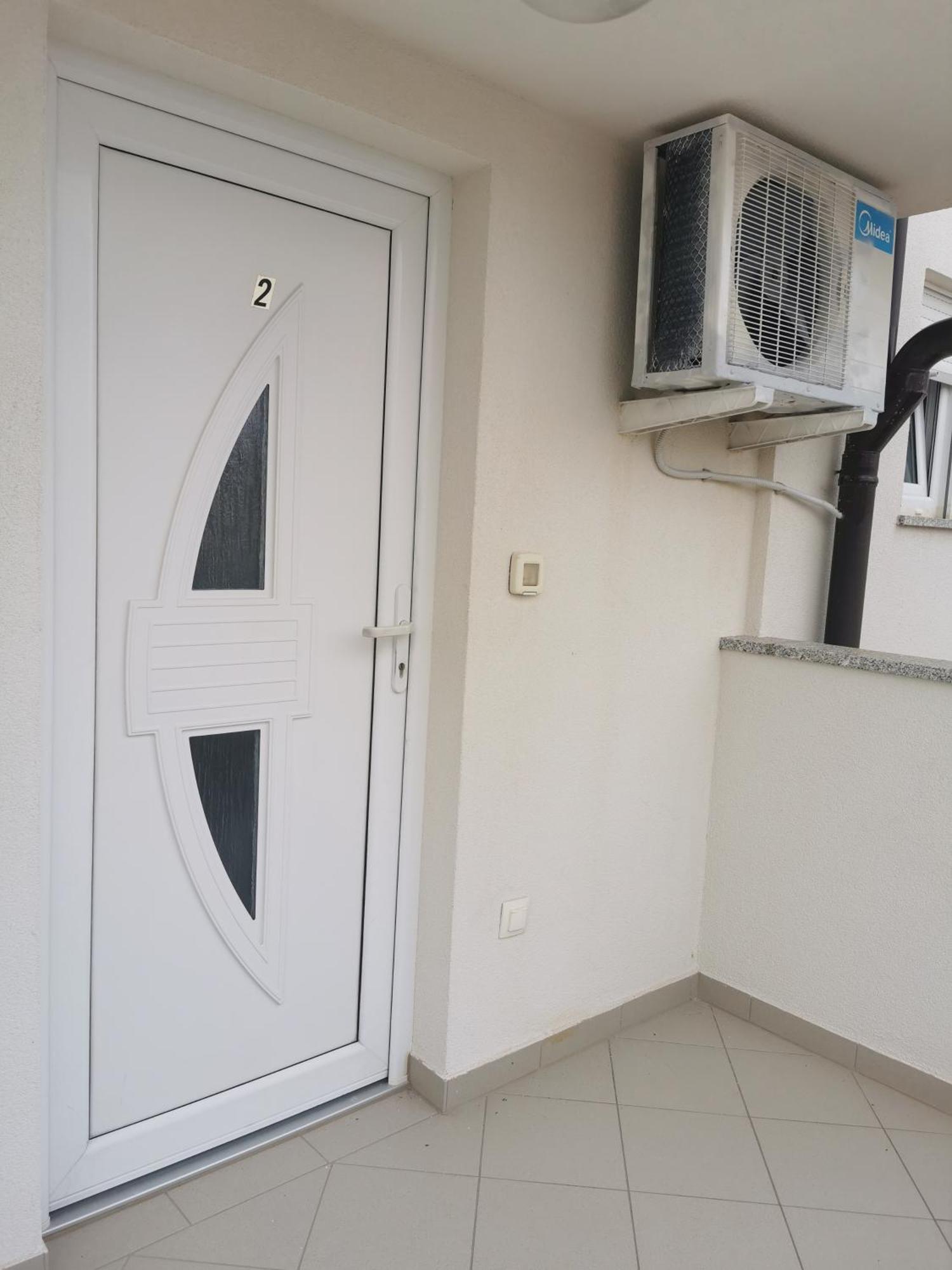 Apartments Riva Povljana Kültér fotó