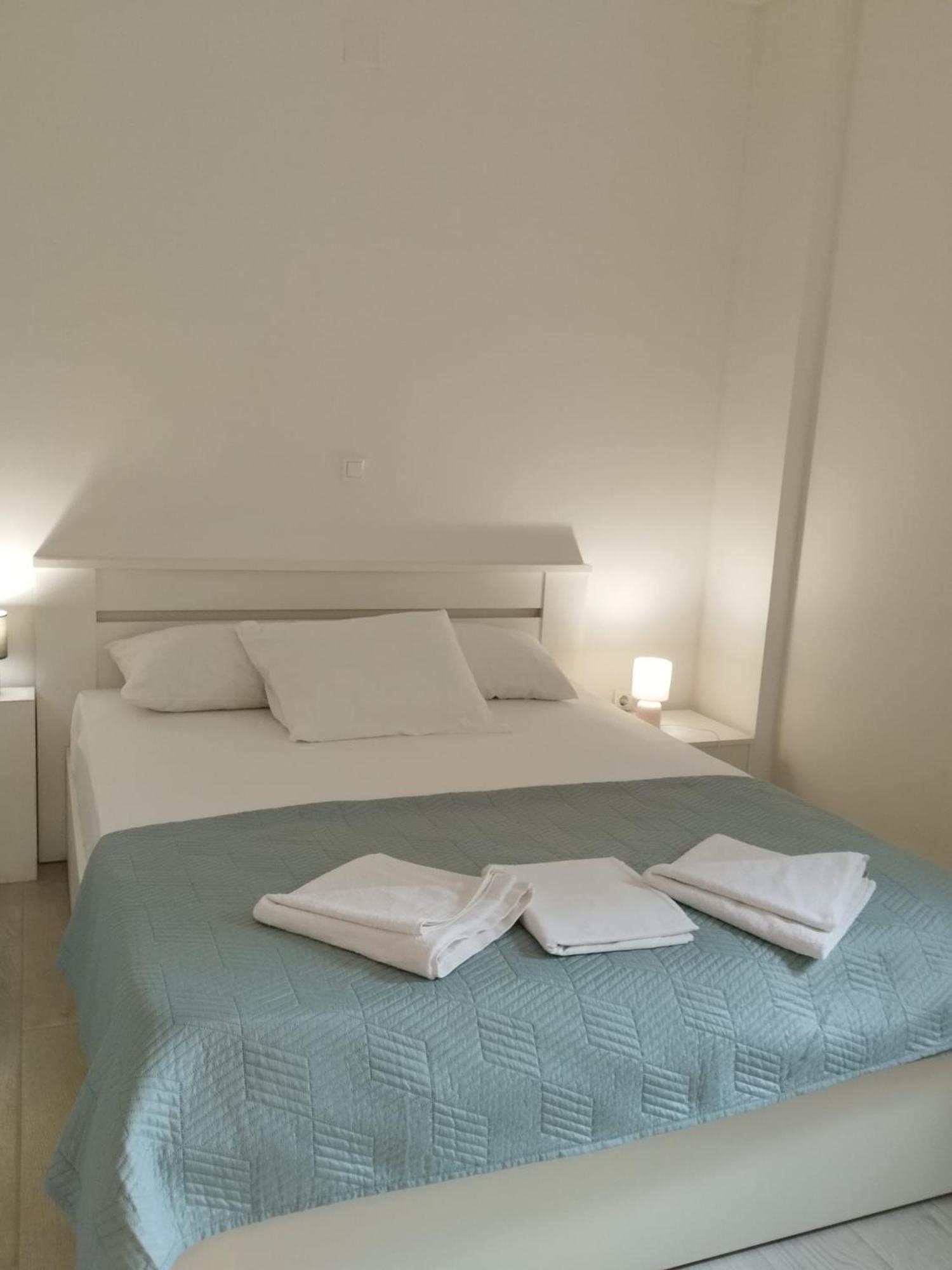 Apartments Riva Povljana Kültér fotó